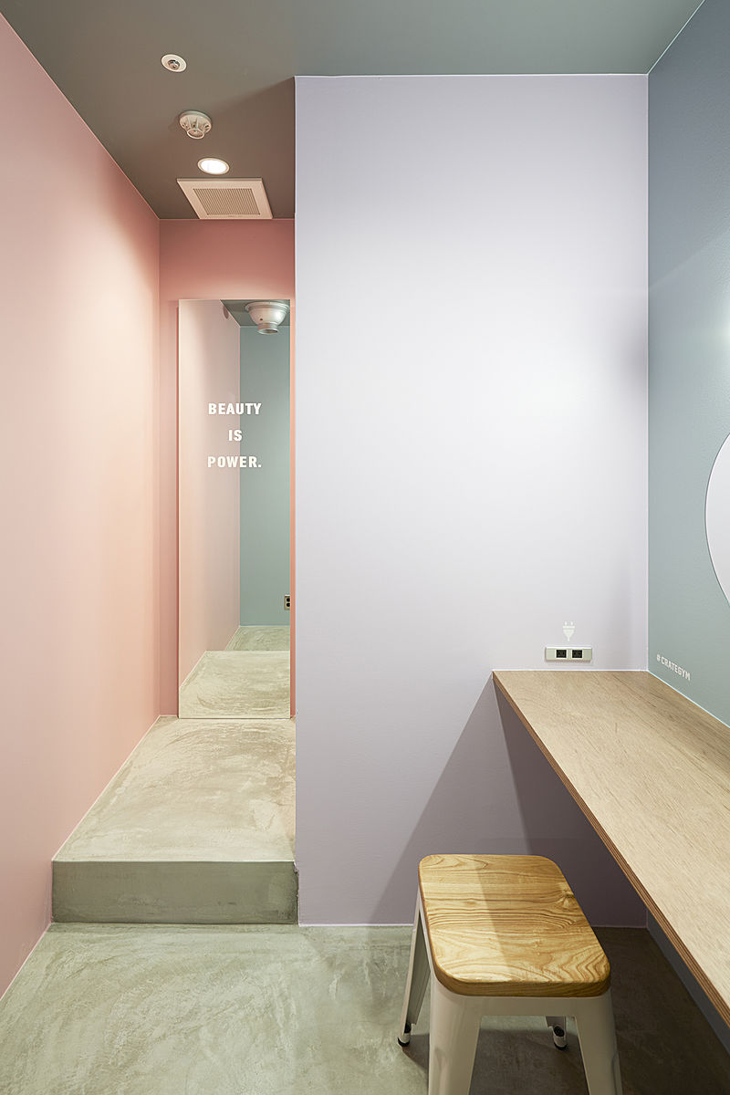 Crate Gym Bar Restaurant & Bar Design Awards