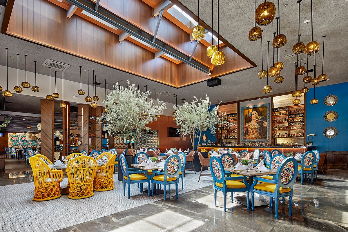 Lorenza Restaurant & Bar Design Awards