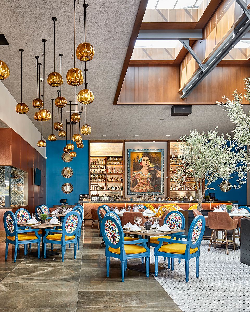 Lorenza Restaurant & Bar Design Awards